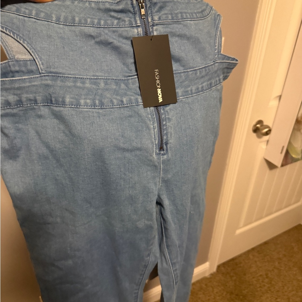 Fashion Nova Women's Blue Jeans